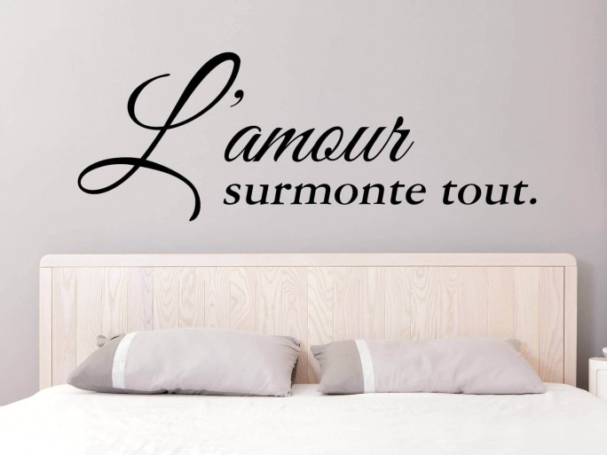 Muursticker "L'amour surmonte tout."